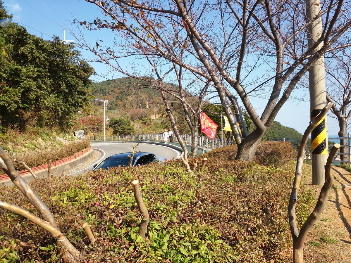 Geoje Jangseungpo Lighthouse Hotel Sodong Exterior photo